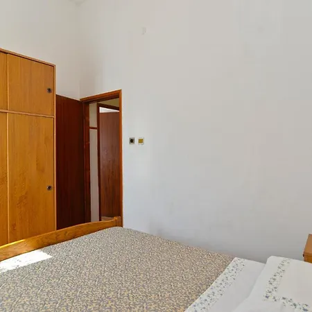 Mira 615 Apartmán