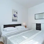 Mira 615 *